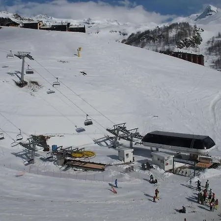 Trilocale T337 Davanti Alle Piste ブレウイル・チェルヴィナイア